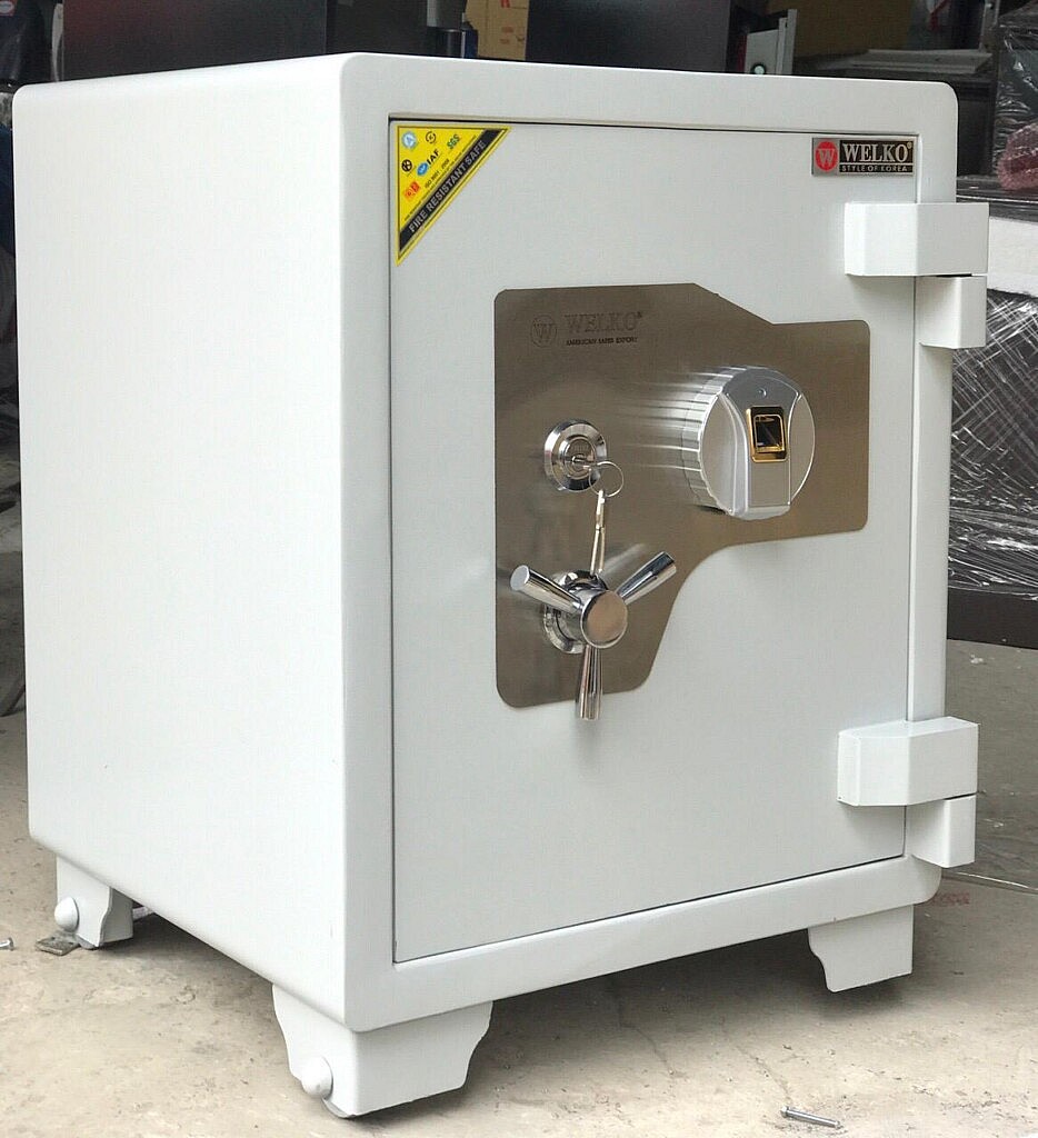 Bankers Safe BSLX680 SAFES & OFFICE SECURITY SYSTEMS LTD.