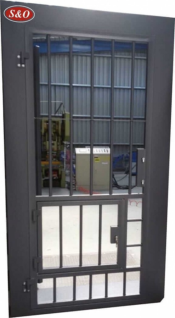Security Doors On Display At Safes And Office Security Systems Ltd Shops Showroom In Nairobi Kenya (2)