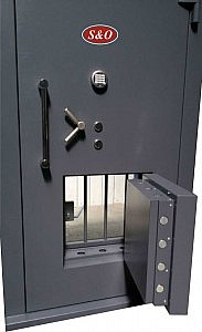 Security Doors On Display At Safes And Office Security Systems Ltd Shops Showroom In Nairobi Kenya (7)