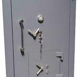 Security Doors On Display At Safes And Office Security Systems Ltd Shops Showroom In Nairobi Kenya (8)